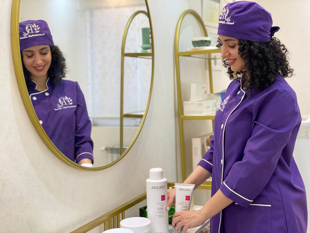 گل آذین شیخی